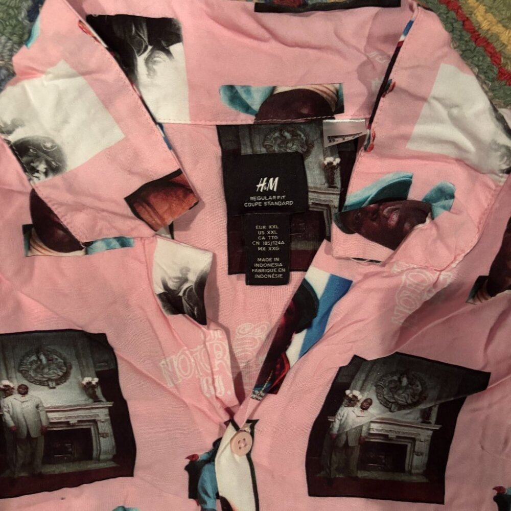 H&M XXL Pink Breathable Button-Up Shirt - Picture 3 of 3